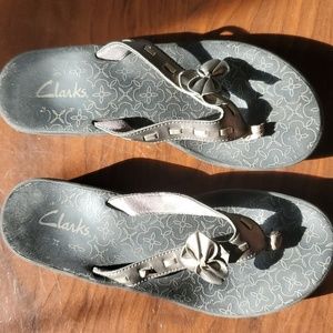 Flip flops by‎ Clarks